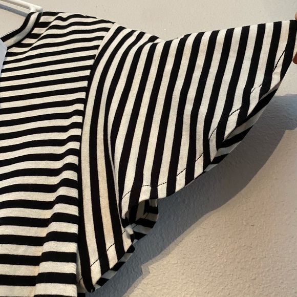 Banana Republic striped designer tee - Picture 3 of 6